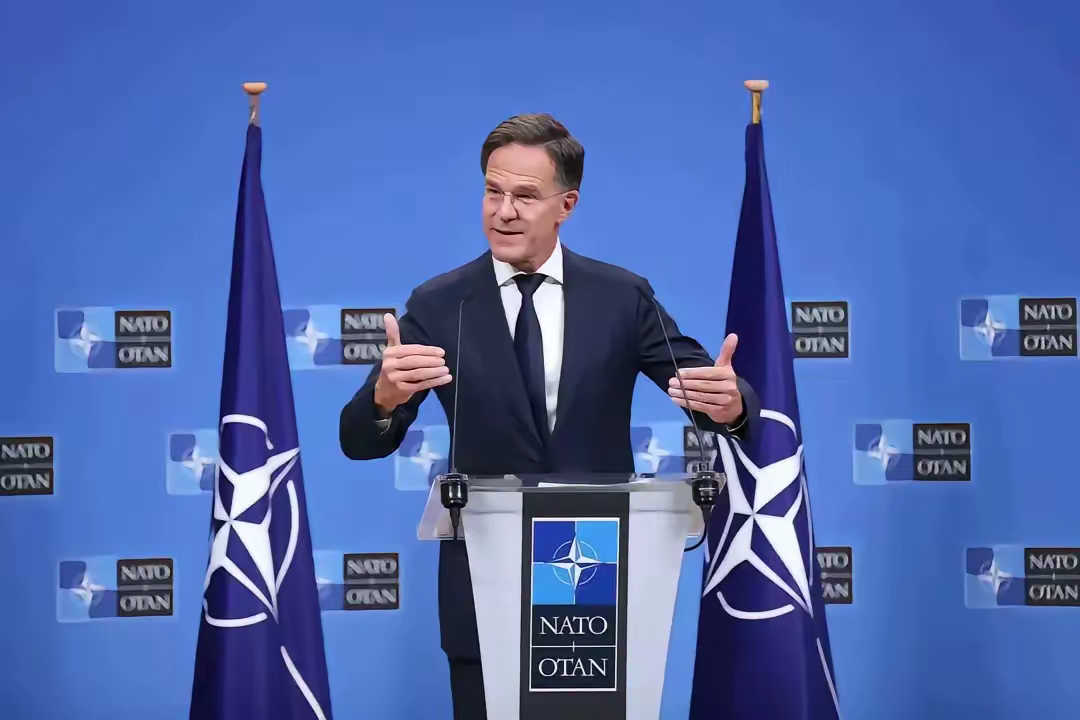 法国杯加时末段再迎强敌,勒沃库森内部沟通,主帅态度:引发热议,心理建设被强调 法国杯加时末段再迎强敌,勒沃库森内部沟通,主帅态度:引发热议,心理建设被强调